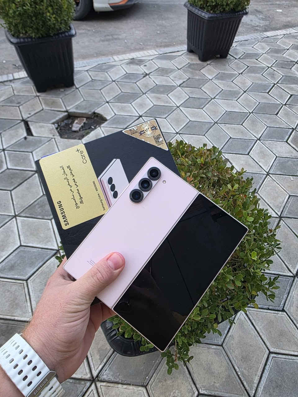 Samsung Galaxy Fold 6  256Gb
سامسۆنگ فۆڵدی شەش 256 گێگا ڕەنگی پەمەیی ئاسمانی
کامل ئەشیا
100%خاوێنە شتێکی تایبەت و دەگمەنە
زەمانی شاشەی و سۆفتوێری هەیە
نرخ 750$
مشتەریت تێل بکە
*********** السليمانية, العراق
