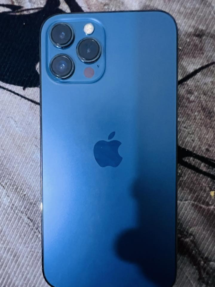 السلام عليكم ايفون ١٢ برو ماكس امريكي بطاريه ٧٩ ذاكره ٥١٢ شاحنه اصليه ماستر كارتون موجود السعر ٤٥٠ قفل 
***********
