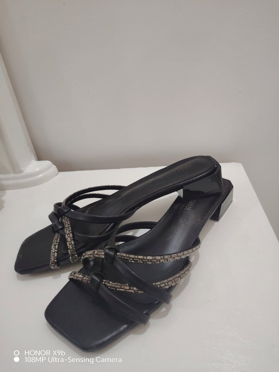 حذاء جديد بالباكيت حجم ٣٩ ب ١٥ الف
بابوج جديد ماملبوس حجم ٤٠ ب ١٠
تركسود حجم 2 اكس بس يلبس 1اكس ب ١٢ الف متوفر توصيل


**إذا كنت صاحب هذا الإعلان وتريد حذفه لأي سبب، رجاءا أرسل رسالة إلى الدعم الفني**