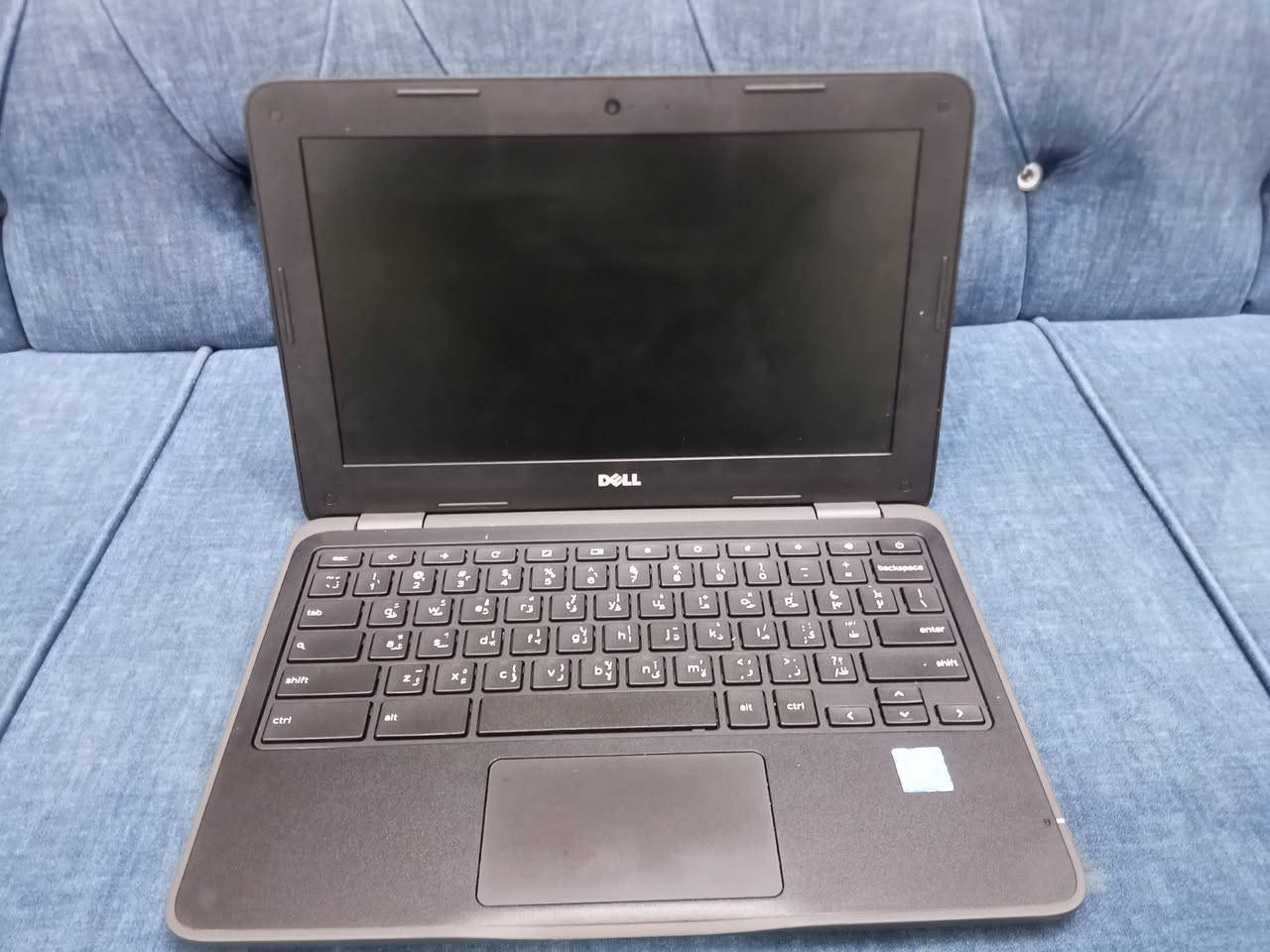 سلام عليكم 
للبيع لابتوب 
ما مفتوح ولا امبدل بي شي
شغال وكلشي ما عايزوا
ذاكرة 3 گيگا وبي مكان ميموري
نضافه 100%
العنوان حي الصديق 
للاستفسار ***********
