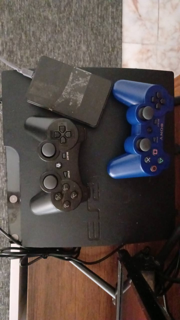 مهكر لوك اخو الجديد  بي ٤٠ لعبة مكان بغداد *********** السعر ١١٠ وبي مجال
