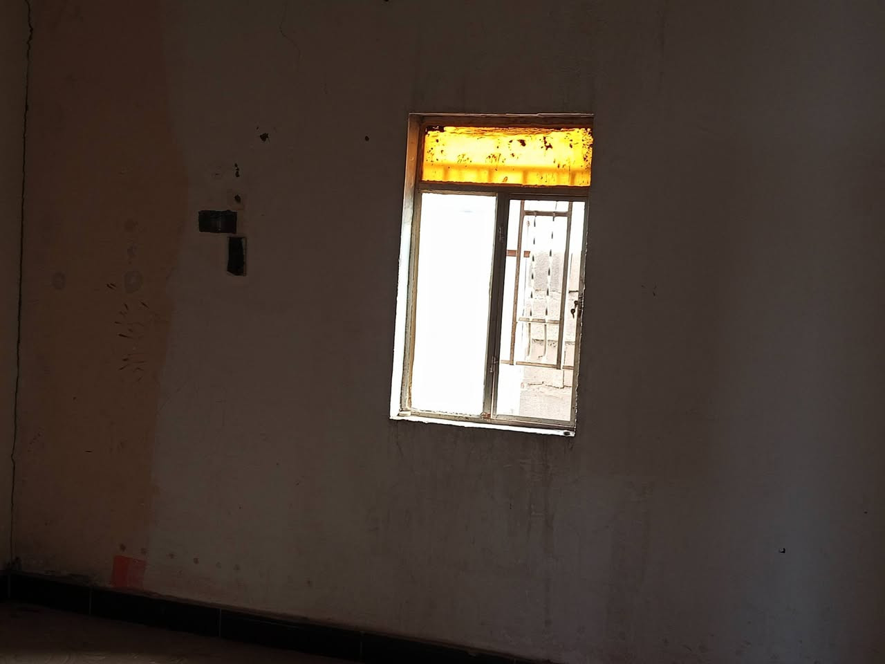 بيت طابو زراعي للبيع 

في ابو خصيب طريق الصحراء 

المساحة 150 متر 

يحتوي البيت على غرفتين ودوانية وصاله ومطبخ وحمام 

البيت كونكريت 

السعر 46 مليون

لاستفسار تتواصل على رقم 
***********
