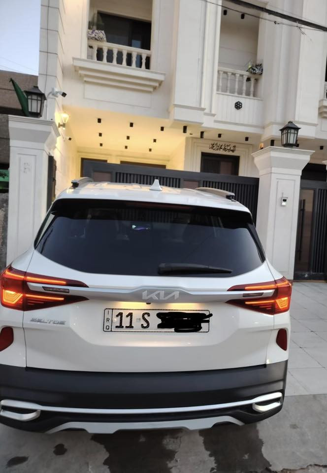 السلام عليكم 
للبيع او مراوس 
سيلتوس 2023 
وارد امريكي 
فول مواصفات 
فئه الـ EX
مناقصهه شي 
بدون ايرباك
ماشيه 17 الف
مكفوله من الصبغ 
تبديل بنيد + جاملغ اصلي نفس اللون
السيارة فول مواصفات مكينه 2000 دوش 
السعر 17,500 وبيهه مجال. 
بغداد ، حي البنوك.
للاستفسار  / ***********
@إشارة
