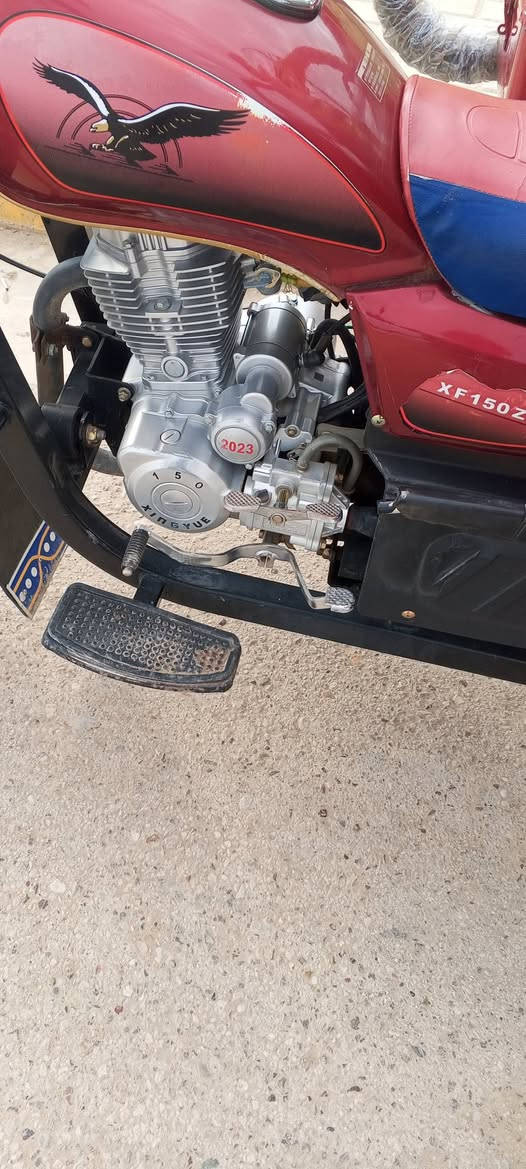 السلام عليكم طرطوره البيع موديل 23مكمركه وكامل بسم محمد مزهر  سبير مانزل مغلفه محرك مامبدود عل سبانه كشر نضفه كدامك مكان الرمادي الخمسه كيلو سعره 2400وبيه مجال رقم الهاتف ***********
