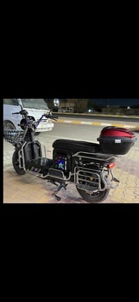 دراجة الاخوين  بطاريات فوول علا الفحص  07803757895 600 الف