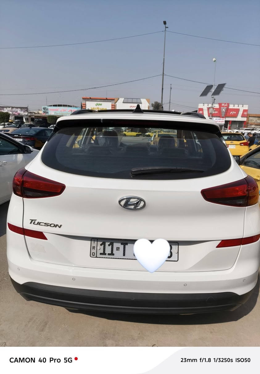 السلام عليكم من رخصت الادمن توسان خليجي للبيع موديل 2019 بيضة السيارة بصمة فتحة شاشة ماشية 70 الف السيارة بيها فقط البنيد مبدل بدون لا ضربة ولا دواخل بجم كبس السيارة بالواقع احلة من الصور رقم بغداد الجديد اشاير بالمري مري ترحيب مكينة 2000 دوش كفالة من كلشي عدة البنيد معروضة 195 وبيها مجال بسيط الاتصال على الرقم *********** مكانها بغداد الشعب
