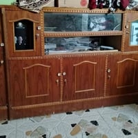 بوفيه • نضيفه • بيها مجال
