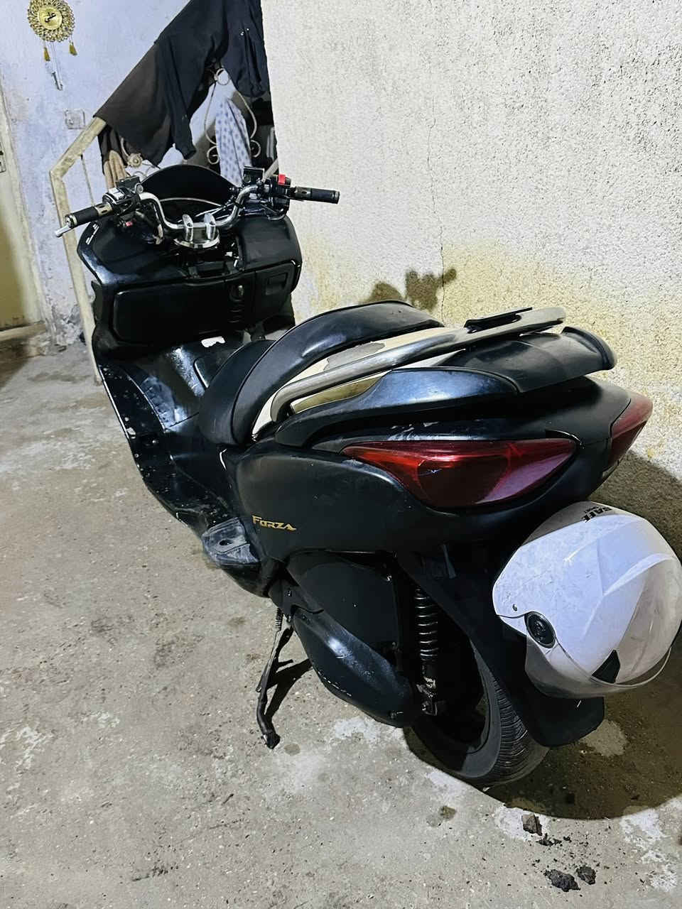 سلام عليكم فورزه 08للبيع الگير لاغي الدراجه كامله مثل ما بصوره مكينه خير من الله المروحه رابطها وي البصمه مباشر يرادلها ترتيب كفرات نقص الحاجب وبجم وتريشه  اليمنه معدلها 140 عل ستان كهربائيات كلها شغاله 
سعرها 450وبيها مجال قليل مكاني بغداد كسره وعطش 
وذا مو شراي لتعبني وبس تسال
 ***********متواجد واتساب
