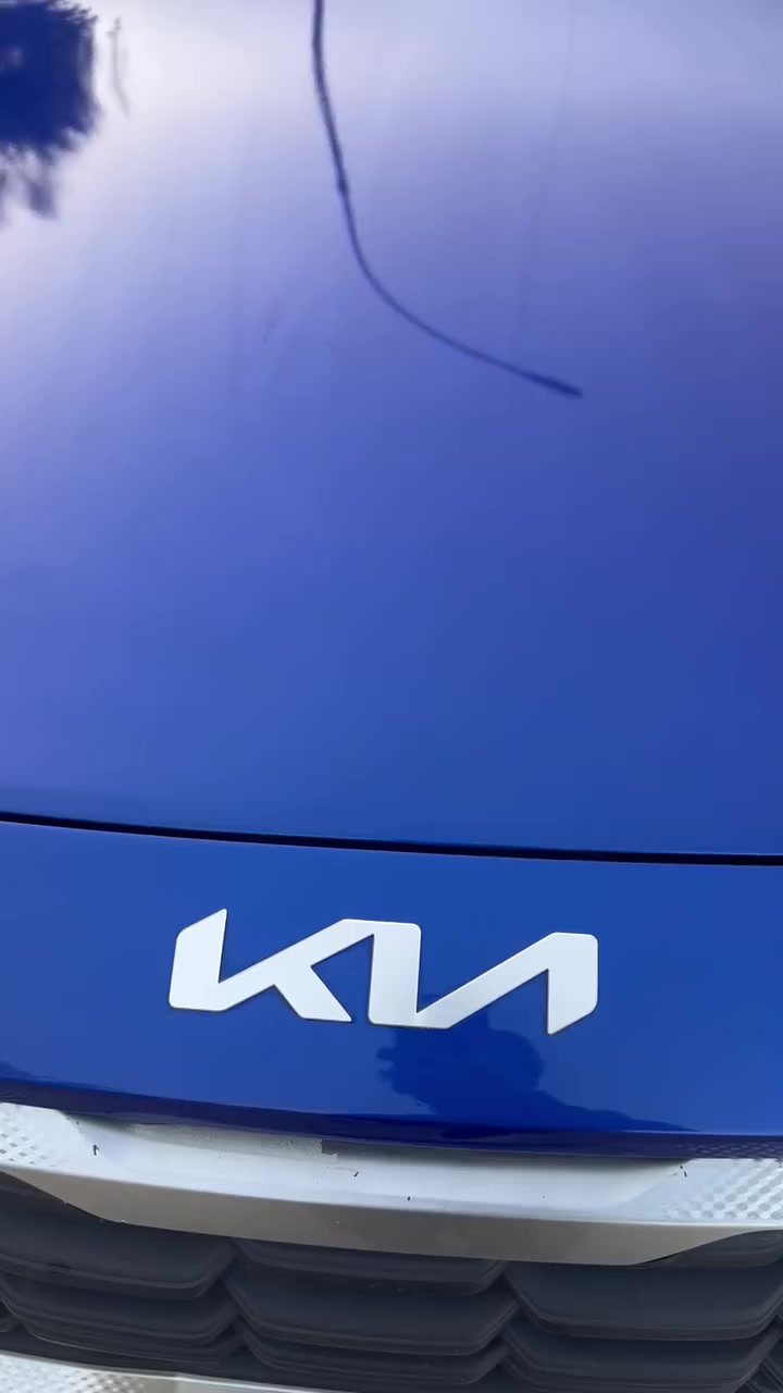 كيا ستلوس  موديل ٢٣ مريكي ماشيه٣٤ك حادثه جاملغ وبنيد بدون دواخل فول موصفات عده افتحه سياره بسمي مكان بغداد بسمايه مجمع لنفطي سعرها ١٣٧وبيها مجال حك لجيه ***********
