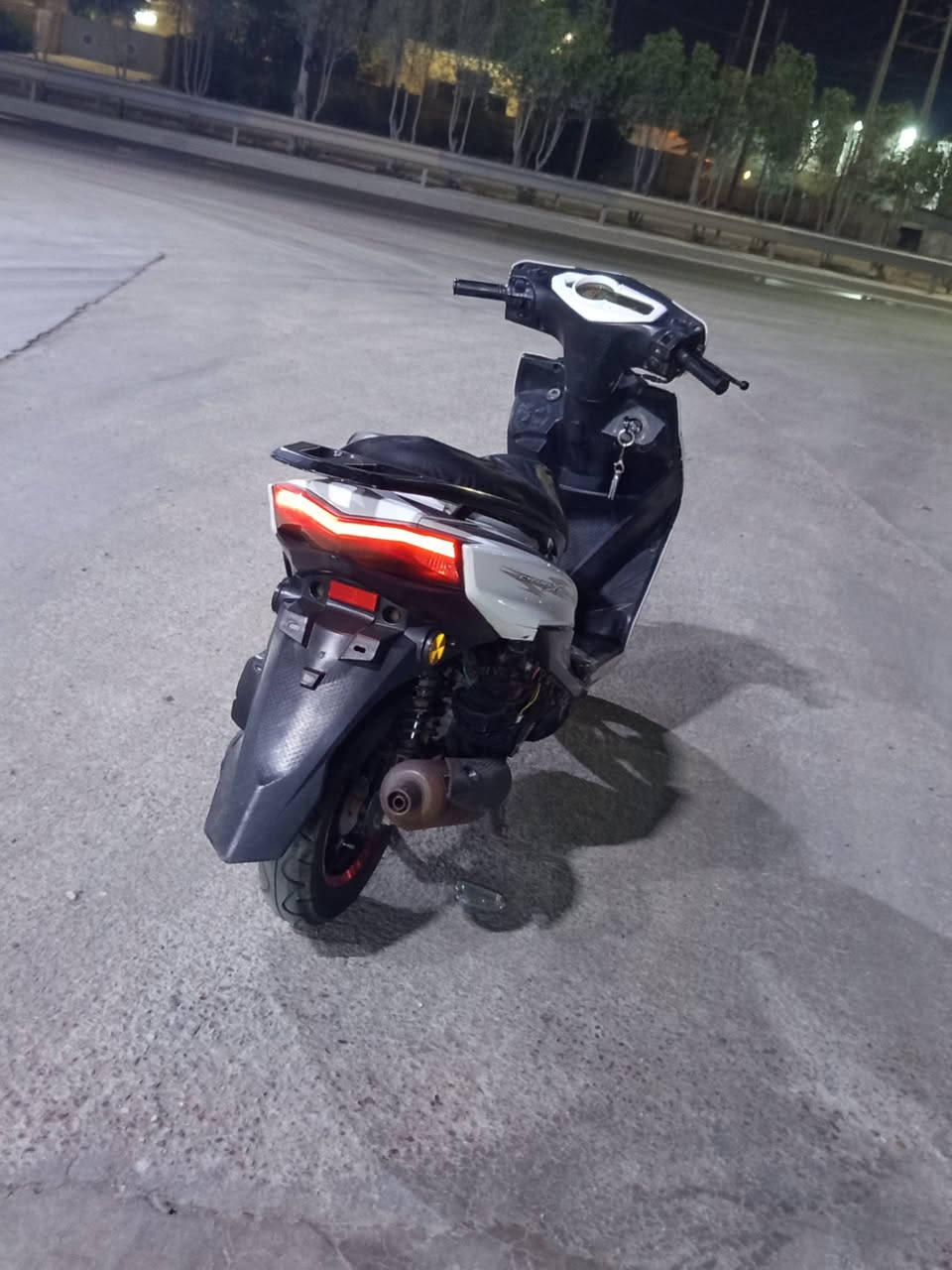 دراجة سكنس فحل نضافة فول للمراوس شعندك نزل ***********
