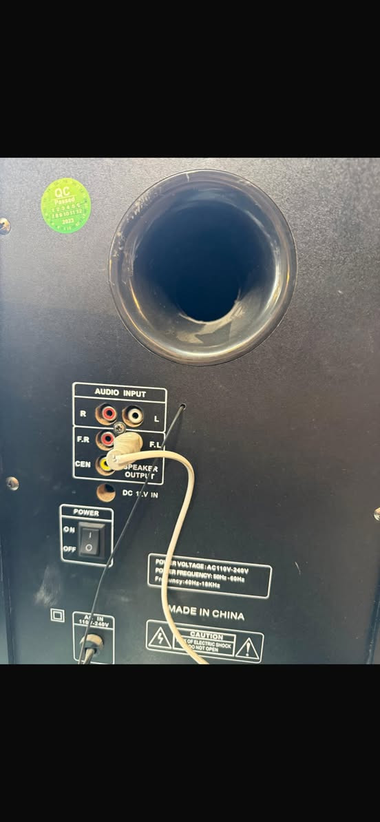 للبيع  نظيف  جداا   السعر  ١٠٠   الف   ***********
