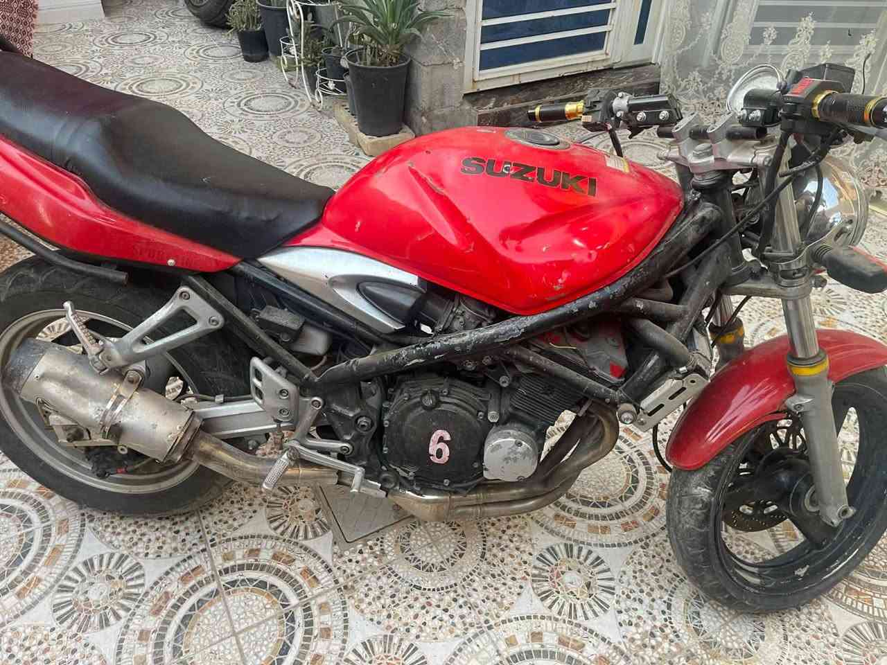 سلام عليكم بطح بانده حجم المكينه 400ccبيع دراجه مكفوله اوراق اصولي مدفوعه مراوسس بسايب

 كمرك مراوس فقط بسايبا شعندك مديل نزل 

مكاني بغداد رقم : ***********
