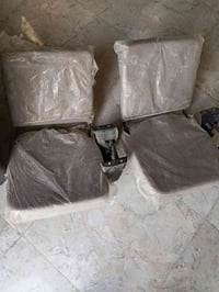 كراسي كلابيات • مستخدمات • بصرة