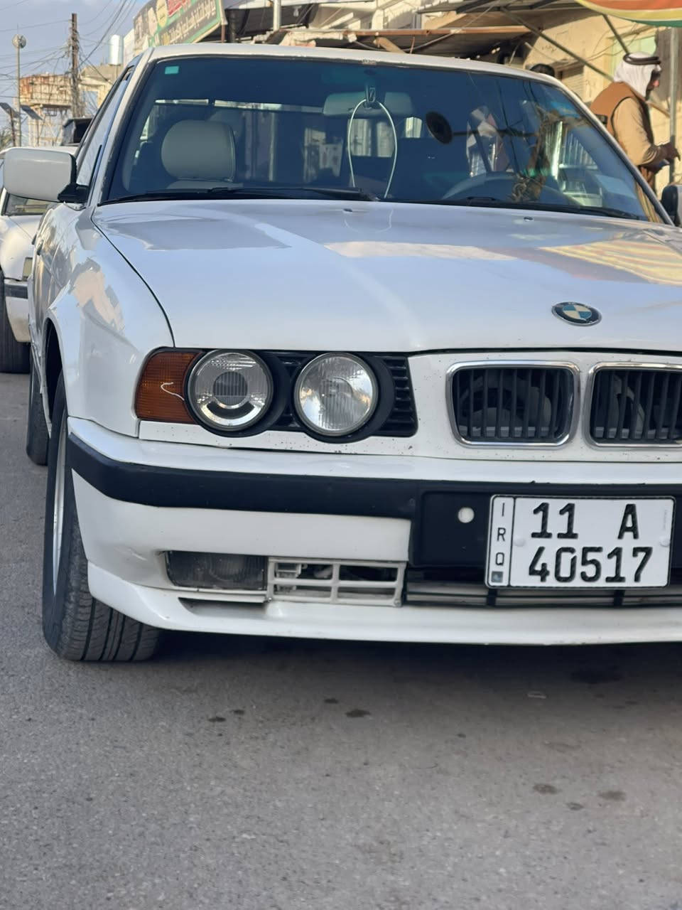 #وين_اليدور_بلادي_ومامتعوب BMW 
جديدً -جديد-جديد 👌
موديل 1990 بچم عريض ✅

رقم بغداد مشروع وطني ب اسمي 

فول كهرباء ✅
گير محرك جديد✅

حداده وصبغ حزام قبل سبوع✅ 

تخم تاير👍🏻

 وصدر امامي خلفي جديد 👍🏻

الأحرف كلها شغاله من الشركه ✅

حاسبه شغاله ✅
👍🏻✅
ماشيه 71✅

السياره عليها إدامه كامله اي نقص ماكو ✅

تدفئه شغال✅
تبريد نقص غاز ✅

فتحه سقف كهربائي✅

سياره بيها مواصفات هواي 

 
السعر 80وبيها مجال 

 اتصل وتدلل ***********
