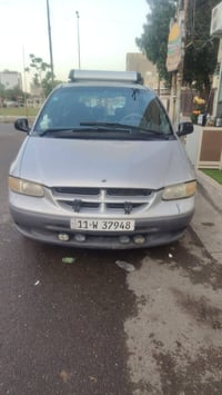 عندي دوج كرفان موديل 2000 للبيع سعر خمسين ورقة هاتف 07902440014