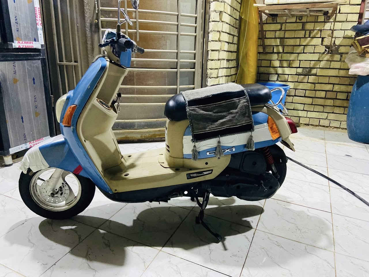 السلام عليكم ورحمة الله وبركاته من رخصه صاحب الكروب الادمن المحترم دراجه ماكس بوليسي للبيع فقط دراجه كهربائيات شغاله سلف لايت اشاير مكينه مفتوحه مره وحده فقط كفرات ختم واحد ويه المكينه المكان كربلاء سيف سعد السعر 500 الف وبيها مجال اي استفسار ***********
بيها نواقص بصيطه ما فارغلها
