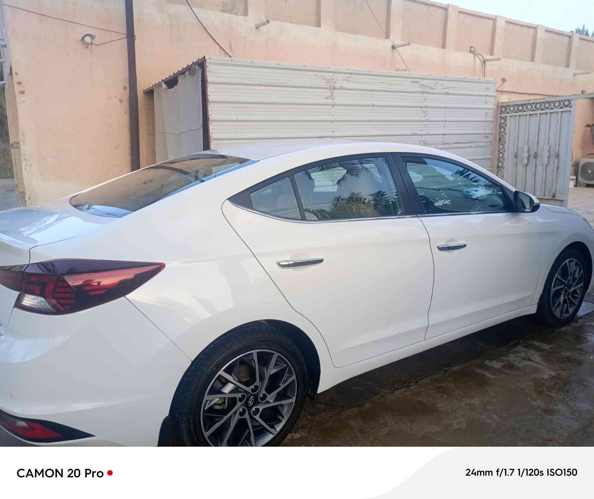سلام عليكم النترا 2020 للبيع فول موصفات وارد خليجي ( حرة باسمي ) ماشيه 159 بيها بارد زغير بل المدگر الامامي  ورصعة بل القمارة  السعر 161 وبيها مجال العنوان ناصرية / كرمة بني سعيد 
للتواصل : ***********
