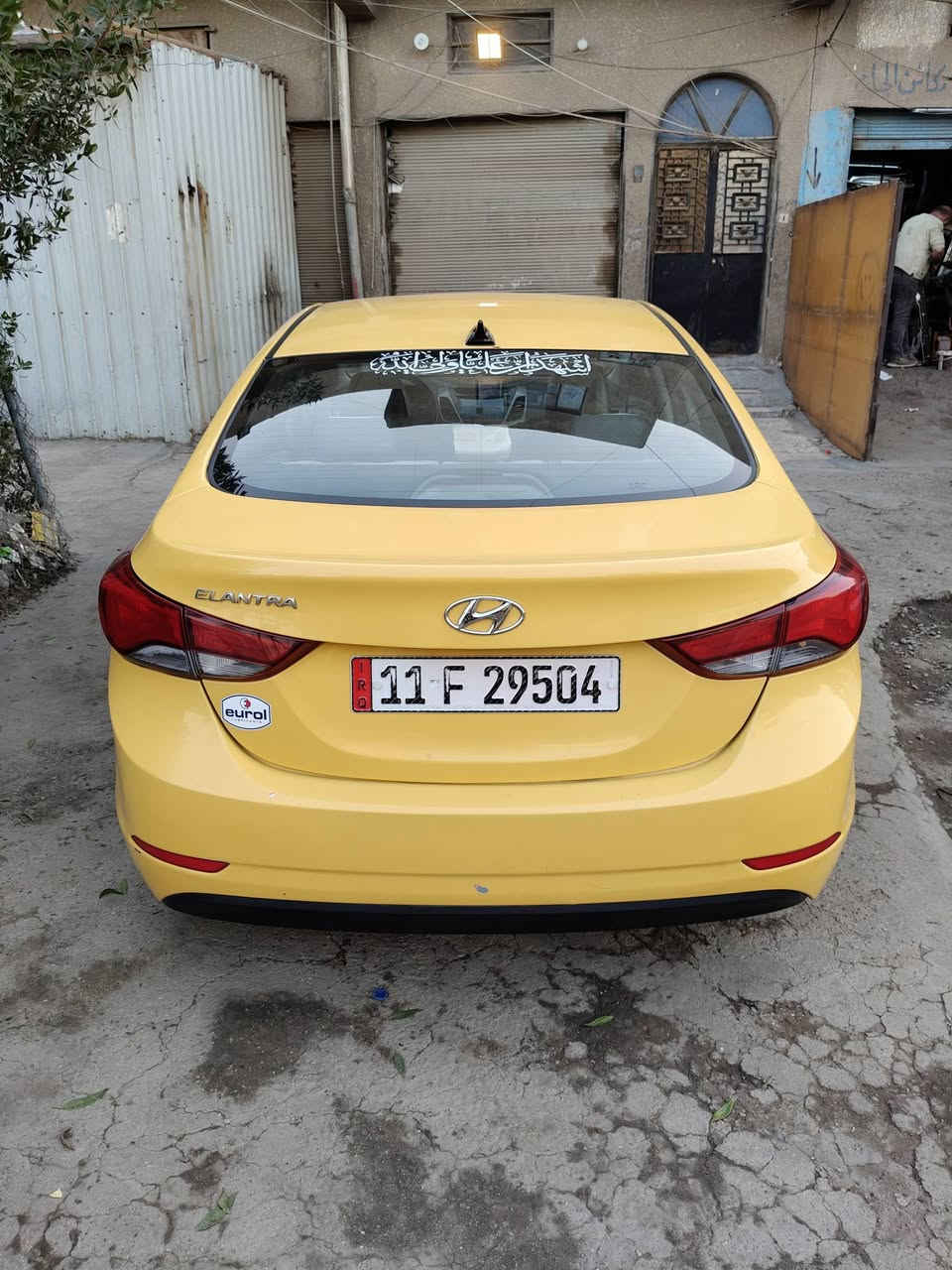 سلام عليكم النترا 2016للبيع حادث بابتين بدون دواخل مكينه 1800دوش مواصفات عادية تحكمات شاشه وكامره خلفيه السيارة جاهزه بدون نواقص وبيه منضومه غاز مكينه كير مكفولات باسمي سنويه وهزه ورقم جديد سنويه 2030 السعر 116وبيه مجال بسيط مكاني بغداد الشيخ عمر للاستفسار اتصال على الرقم ***********
