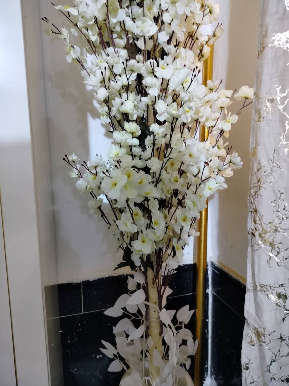 للبيع جديد ماستعمل نضافه 100%
العنوان ناصريه قرب محطة القطار
للستفسار اتصل ***********
