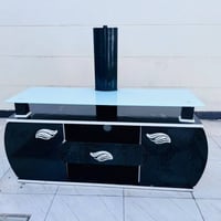 ميز تلفزيون • عدد 2 • جديدات