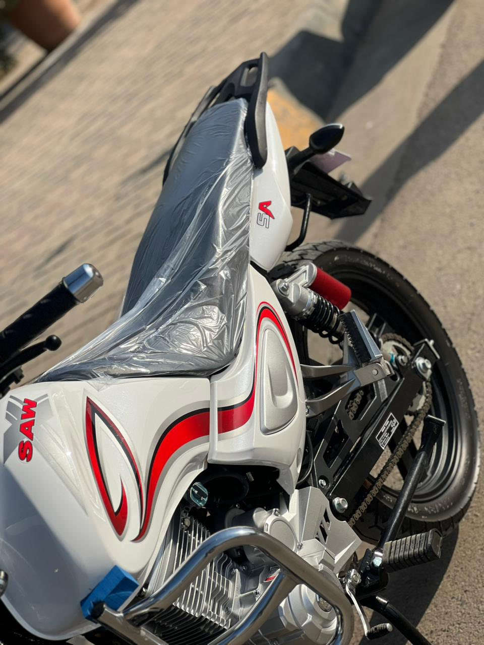 السلام عليكم
دراجه للبيع 
موديل 2025 
برغي ممبدل بيها 
بعدها زيرو 
السعر مليون 750 وبيها مجال 
***********
