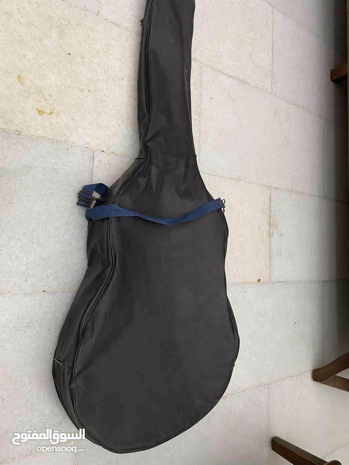 سلام عليكم للبيع كيتارات عدد 2
الاول: ماركة Segovia موديل SJ-6I للبيع الكيتار نظيف بس متروك ويرادلة ترتيبات بسيطة ناقصة وايرات او ويا جنطة مالتة نظيفة. السعر: 90,000د.ع وبيه مجال

الثاني: ماركة Davison لون تركوازي نظيف ومابي اي شي بس السيامة طويلة ويرادله كص  كذلك مختم + وياه جنطة ونظيفة ومابيها اي شي + وياه سيامة اضافية بالجيس مامفتوحات + وياه علبة بيه قطع حديد مثل الستيكر + وياه واير الخاص بيه ويشتغل ؏ الاثنين. السعر: 130,000د.ع وبيه مجال

العنوان: بغداد حي القاهرة

للاستفسار اكثر: +9647763649371 واتس

وتحياتي للجميع


**إذا كنت صاحب هذا الإعلان وتريد حذفه لأي سبب، رجاءا أرسل رسالة إلى الدعم الفني**