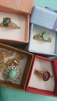 أحجار أصلية • طلاء ذهب • توصيل