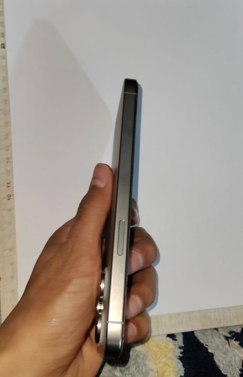 سلام عليكم
للبيع آيفون 15 برو ماكس 

شرق اوسط دبل خط 

بطاريه 90

كامل ملحقاته 

جهاز نضيف ما بيه شخطه وحده 

و علئ الفحص جهاز لا مفتوح لا ملعوب بيه 

مكاني نجف حي الانصار 

موجود مازنجر و علئ واتساب ***********

السعر : مليون و 100 و بيه مجال
