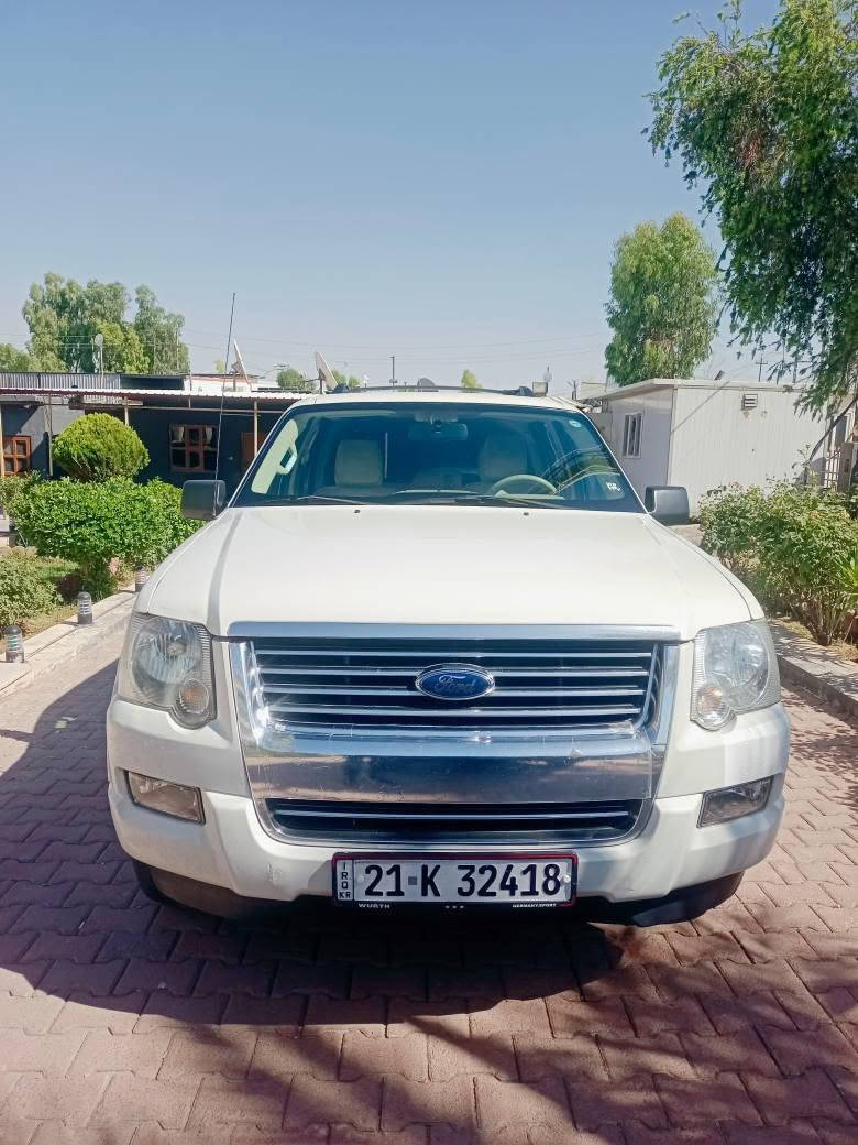 السلام عليكم 
فورد اكسبلور 2010 خليجي للبيع 
فول مواصفات 

V6  
7 راكب مكفولة
  رقم سليمانية جديد
4x4
شاشة 
تبريد قطعتين ثلج🥶
تخم تايرات جديدة
كامره 
وباقي التفاصيل موضحة بالصور+ 

مكاني كركوك مكلف بالنشر رقم هاتف صاحب السيارة 

***********. كركوك, العراق
