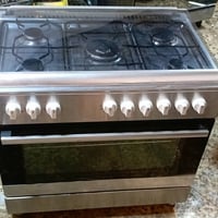 طباخ إيطالي • نضيف • النجف