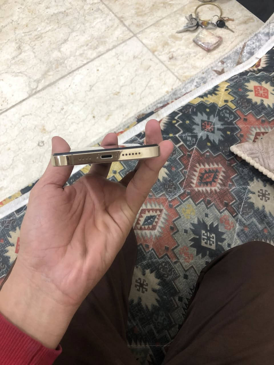 سلام عليكم شباب ايفون 13برو ماكس ذاكره ٢٥٦بطاريته 87جهاز مبدل بي شاشه ونضيف هاذ شوفت عينك كلشي شغال بي سعر575وبي مجال شي قليل مكاني بغداد حي اور 
***********
