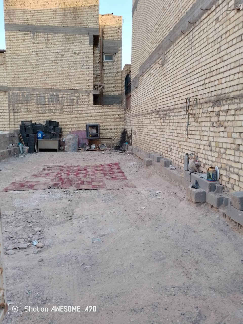السلام عليكم ورحمه الله وبركاته قطعة أرض الواقع في منطقة الرئاسة الكمالية شارع 20 مال معمل الغاز نهاية الشارع بالزراعي مساحة/100مترجبهة سته وربع نزال 16
للاستفسار الاتصال على الرقم ***********
/***********
