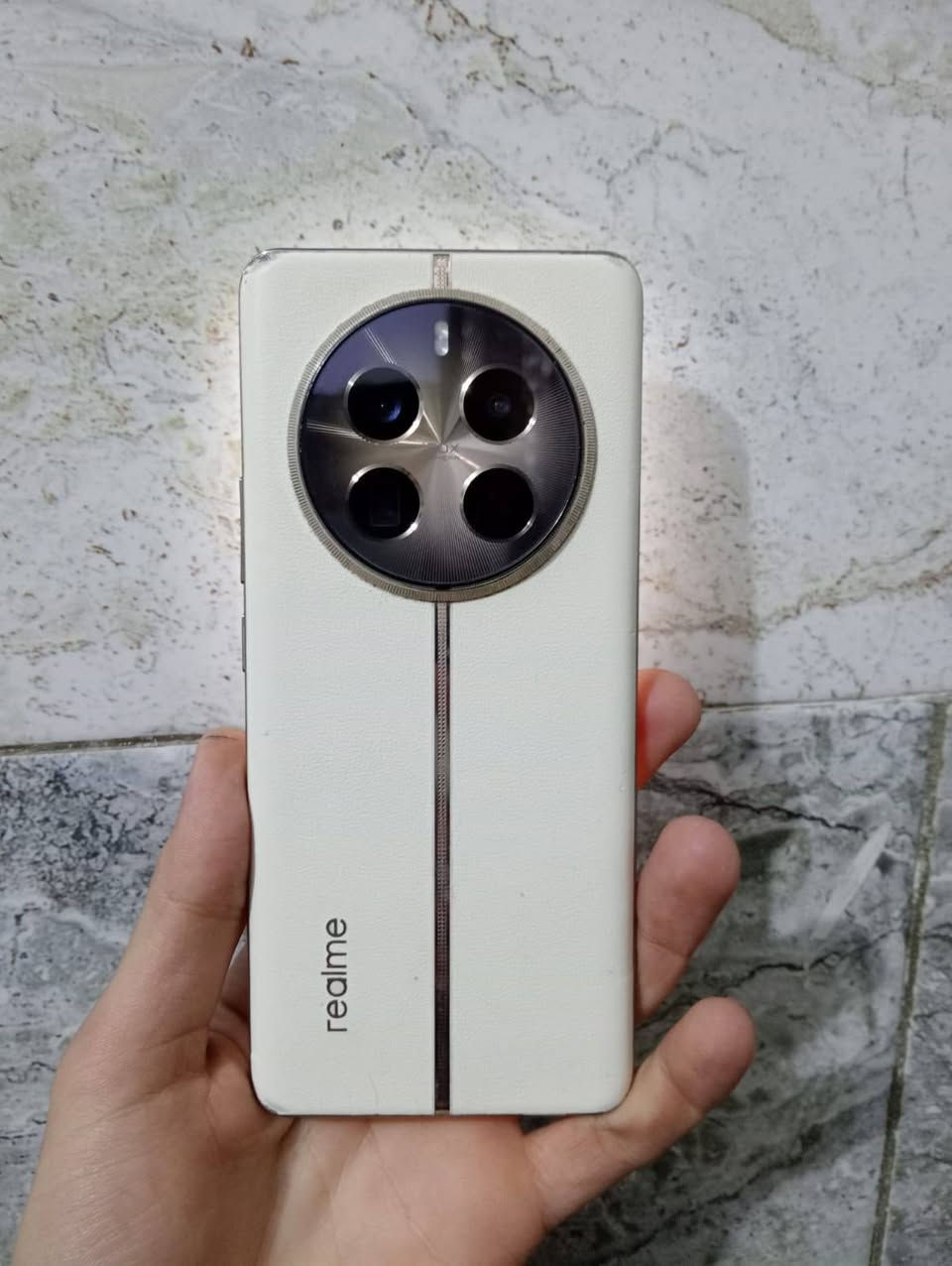 سلام عليكم حياكم الله يولد مبايل لبيع سعر 450تواصل علا هاذا رقم ***********
