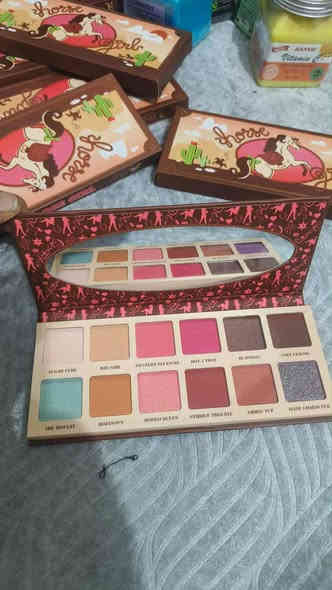 السلام عليكم بوتيك حيدر المسيب شارع البلديه  فرع صيدلية السندباد على ايدك اليمنى يوجد خدمة توصيل للأستفسار واتساب***********
