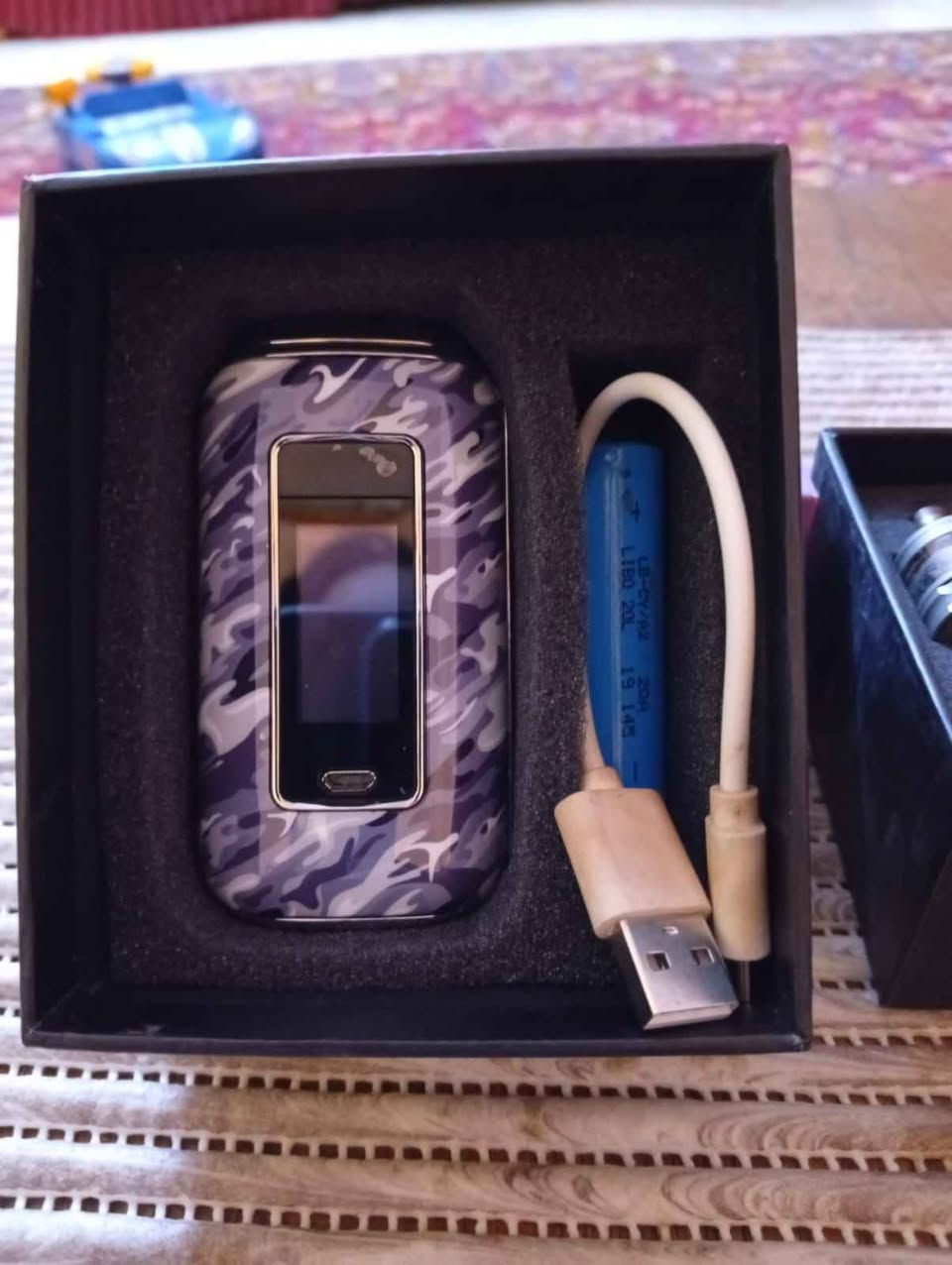 السلام عليكم  للبيع مجموعه فايبات شحن وتانكات وفلاتر العدد ٩ والتانكات ١٣ بيعه كامله مكاني بغداد الاتصال *********** بغداد, العراق
