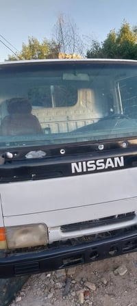 سيارة للبيع بدون رقم  كير ومحرك بنكو على الفحص  العنوان بغداد الشعله ا...