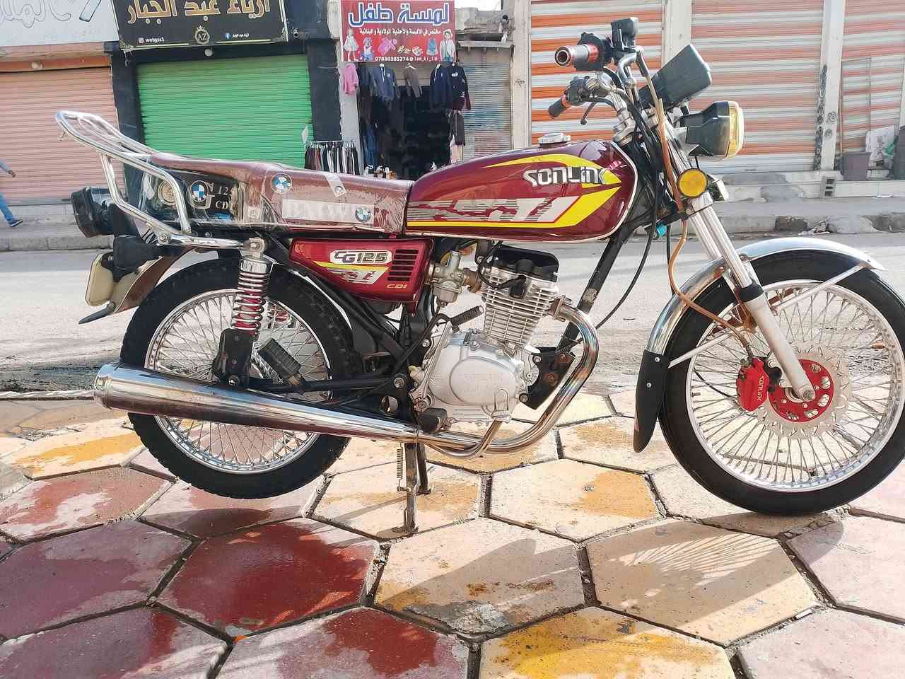 تايكر 23كفالة عام محرك وكشر شرط بلاد.  تخم تاير جديد.  مناقصهة شي.  550وبيهة مجال.  بسيط.  مكاني بلدروز شارع المسعودية ***********مو شراي لتنطي سعر من يمك.  حطب.
