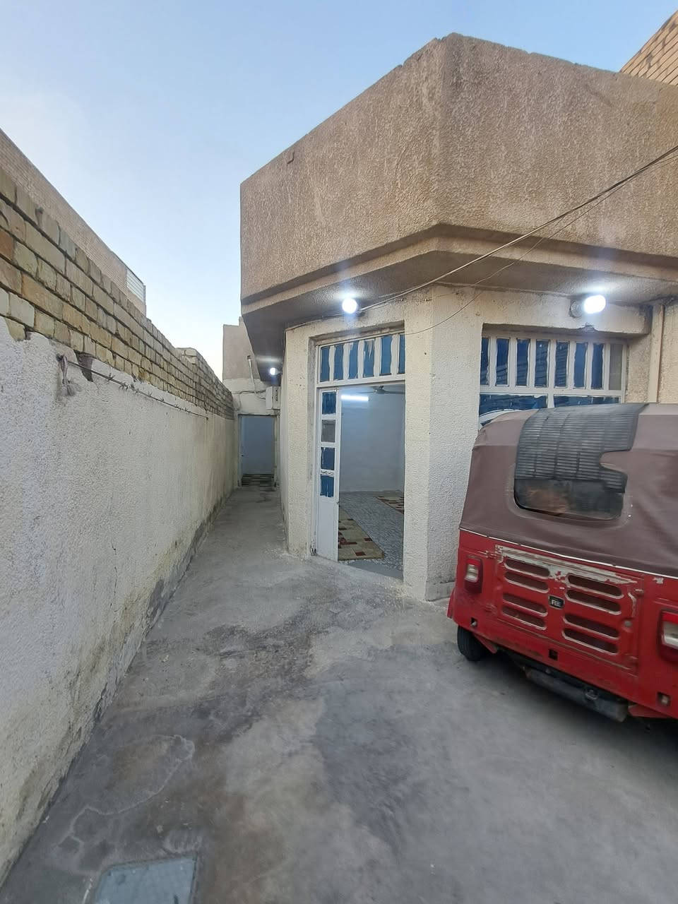 السلام عليكم بيت للبيع في منطقة حي السفير طابو زراعي مساحتة 125 قرب منطقة الشماعية خلف شارع الوزات بي سند لبيت سعرة 68 وبي مجال قليل
السلام عليكم بيت للبيع في منطقة حي السفير طابو زراعي مساحتة 125 قرب منطقة الشماعية خلف شارع الوزات بي سند لبيت سعرة 68 وبي مجال قليل 
رقم الهاتف ***********
