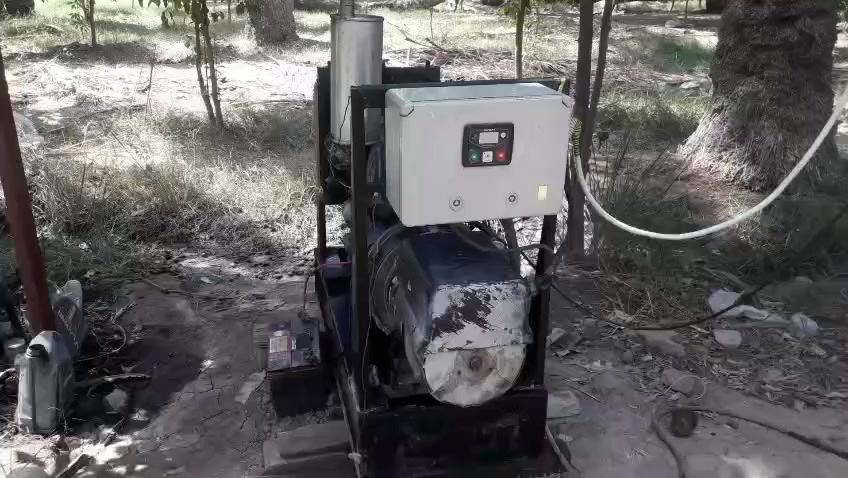 مولد للبيع
نوع كابوته ياباني  حجم 1505 اربعة بستم  راس توليد فرنسي 13 كفي صافي 40 امبير  نضيف شرط لا تبخير لا تنقيص لا حماوه ولا دخان مستعمل 2000 ساعه عمل  يستهلك 2 لتر في الساعه  السعر 22 $ وبيه مجال
العنوان بابل /المحاويل


**إذا كنت صاحب هذا الإعلان وتريد حذفه لأي سبب، رجاءا أرسل رسالة إلى الدعم الفني**