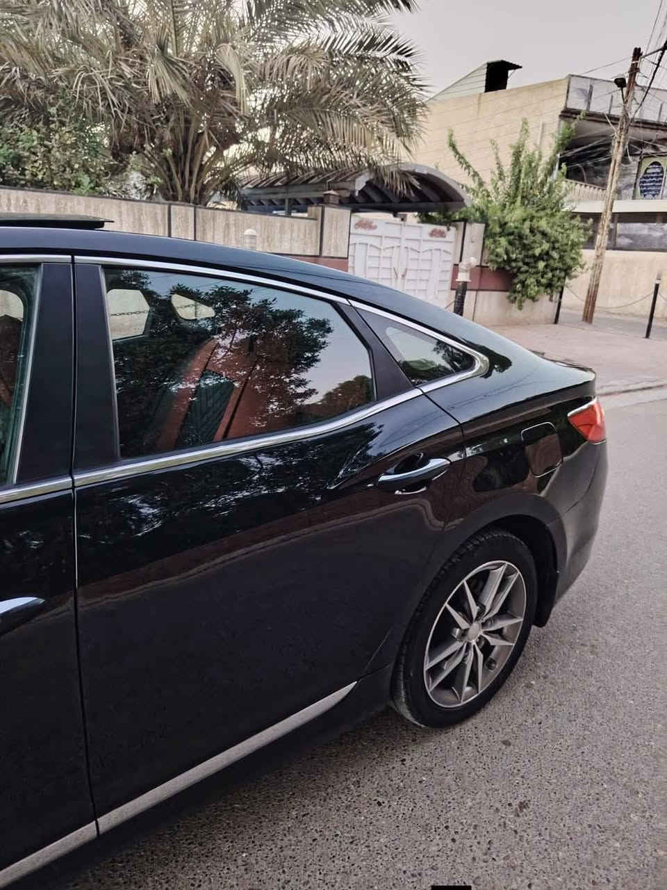 اللهم صل على محمد وال محمد
اللهم صل على محمد وال محمد 
سياره ازيرا 2014 خليجي فول لمتد مكفولة كفاله عامه
بدون ضربه او صبغ
محرك 2400 دوش المرغوب
فول مواصفات
بانوراما حساس خلفي امامي
كامره خلفيه اشاير بل مري
اشاره ترحيب تبريد قطعتين
وباقي مواصفات الازيرا اللمتد معروفه
سنويه لغايه2029
العنوان/ بغداد المدائن
رقم الهاتف /***********
السعر 130 بيها مجال قليل
