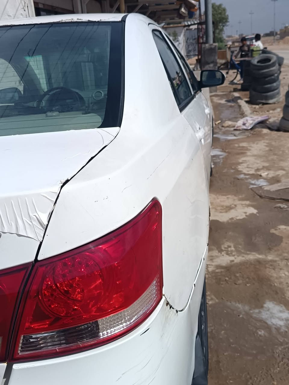 سلام عليكم للبيع بيوايدي 2013مكفوله من الضربه وصبغ مكينه وكير كورله حداديه تخم تاير رقم بغداد راعيه بغداد ما اندله سعر 18بي مجال للسفسار ***********
