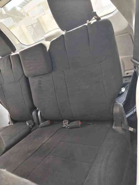 تخم كشنات دوج كرفان نضافة فول قلابات
كشن سائق كهرباء مع هيترات 
السعر 325
***********
