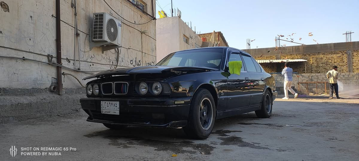 BMW بي إم دبليو للبيع
535 أصل وفصل سنوية وبليتة
كير عادي 
هيكل نضيف جدا 
شواصي سليمة
تبريد منضومة جديدة ثلج 
كرسي كهرباء 
تخم تاير جديد 2025
ويالة بوربت
موديل 1991
رقم بغداد تحويل مضمون 
صبغ جديد عضم موس
بجم عريض 
لايت سوار
منضومة زنزن عالي
محرك وكير نضاف
داخل جلد نضيف
السيارة بيها شلعة تحفر الكاع اول وثاني وثالث إلي يدورون درفت تفيدكم
ومعدل شرط 200
تم اضافة باتري جديد 100 امبير
مكان بابل مركز مدينة 
السعر 50 وبيها مجال بسيط 
*********** حلة, بابل
