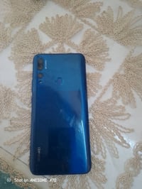 عندي واي 9البيع شاشه مبدل ذكرت 128 سعر 70الف وعندي A70  ذكرت 128 سعر 8...