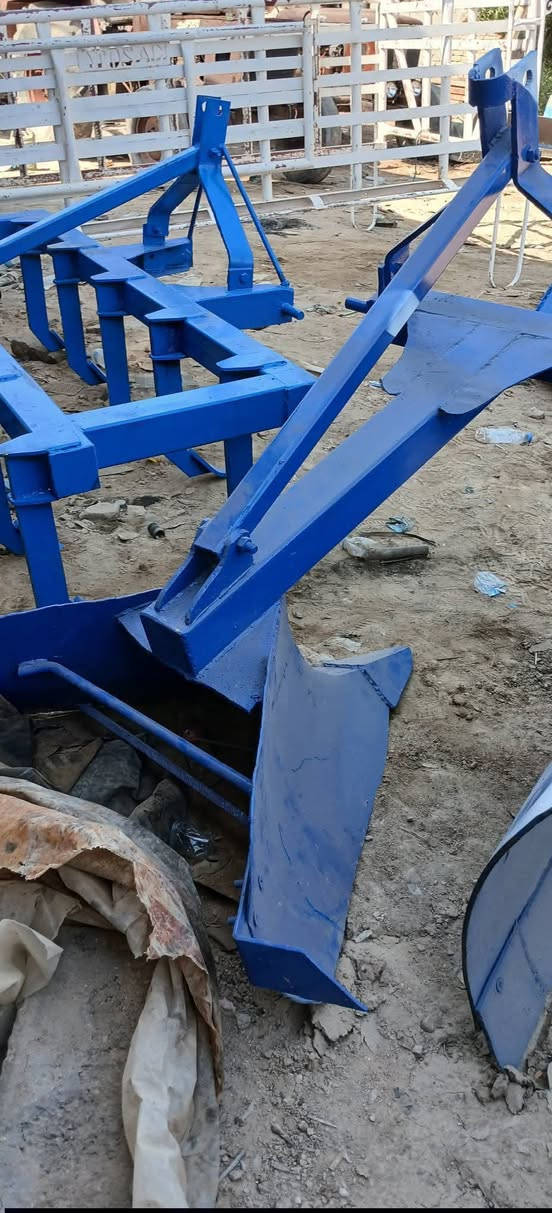 السلام عليكم
معدات زراعيه جديده للبيع شغل الخميسيه 
خرماشه مترين وربع ١١ سجه السعر ٥٥٠ الف
معدلان حدادي جديد عرضه مترين وعشرين السعر ٤٠٠ الف قفل 
ديجر ابو الواحد السعر ٣٥٠ الف وبيه مجال 
مرازه تشتغل على التك والدبل السعر ٦٠٠الف 
فيدان اسكندريه شرط الشغل السعر ٢٥٠ الف 
عربانه تركيه السعر ٥٠٠ الف 
للاستفسار الاتصال على الرقمين 
***********
***********
المكان كربلاء/طوريج
