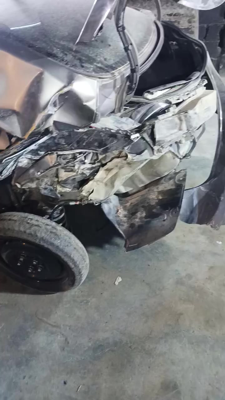 السلام عليكم انتره ٢٠١٦ا لبيع ع حادثه ***********سعر ٧٨
