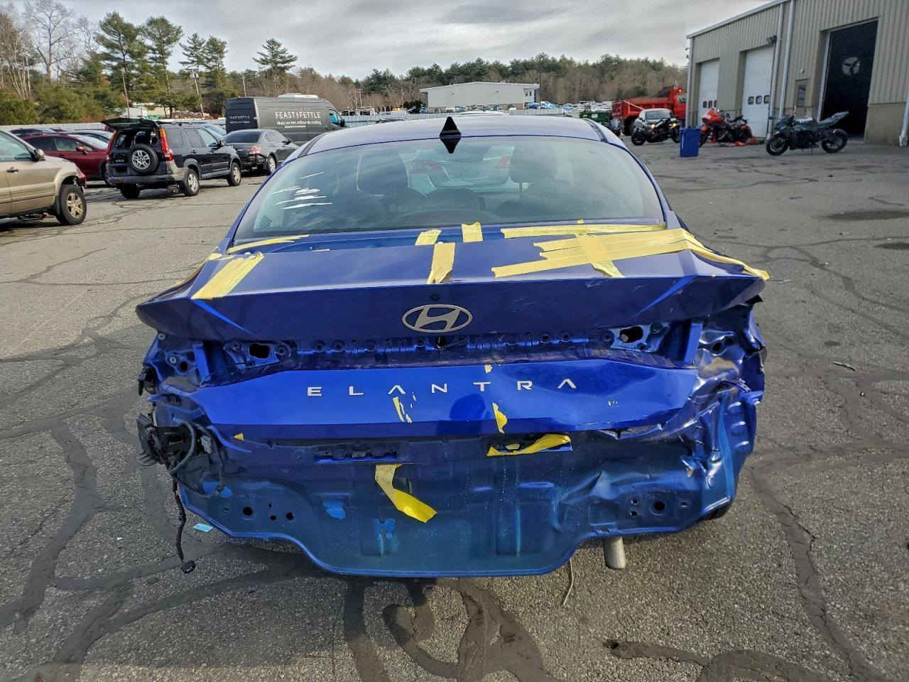 سلام عليكم هونداي ألانترة 2024 
ماشيه 19كليو 
مواصفات فتحه 
هواي بيه مواصفات 
موعد الوصول إلى ميناء العقبه /4/8
 التواصل ***********
مكان بغداد الدورة
