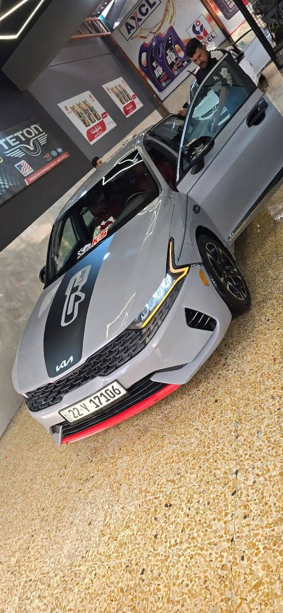 السلام عليكم 
K5 للبيع موديل 2023 داخل احمر تحكمات ستيرن بصمه وصندوق ذكي السعر 158 وبيها مجال+ السونار مرفق بالمنشور للاستفسار 
*********** بي واتساب
*********** بي واتساب
