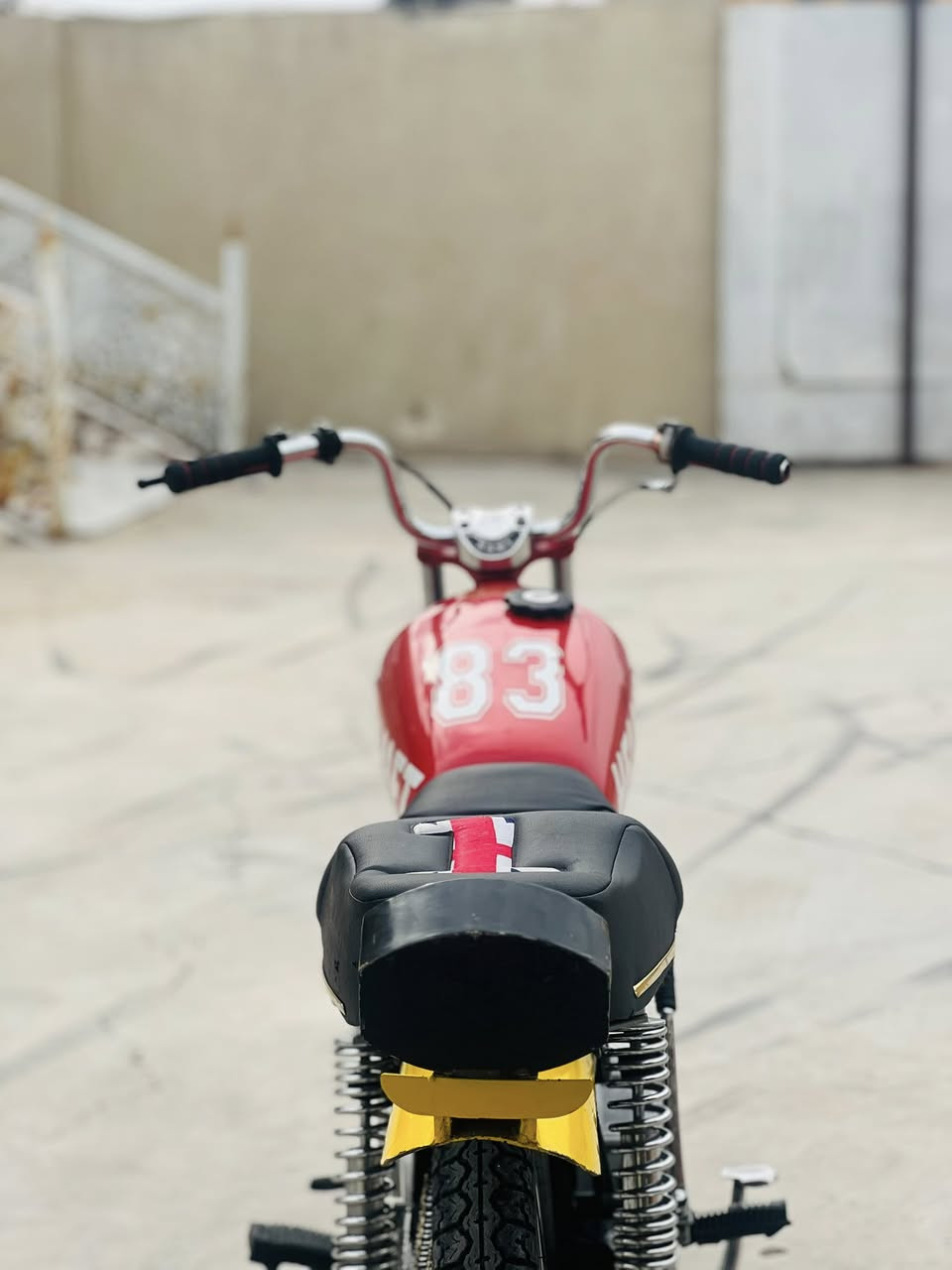 سلام عليكم دراجه للبيع نامه شلامجه موديل مكينه 20 ما مفتوحا شاصي نامه شلامجه غراض كله جديد شاصي توه مصبوغ سعر 550وبيها مجال رقم تواصل ***********مكاني خور  زبير
