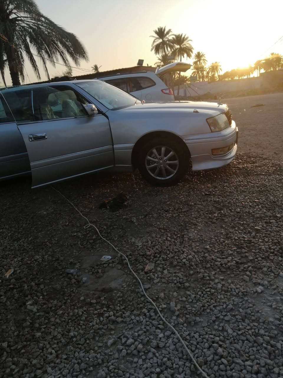 سلام عليكم راس ثور فلات موديل 96 كرستال سياره فتحه بلاديه دواخل الفين رقم انبار بسمي مشروع وطني سنويه لل 27 تبريد خير من الله وتخم تاير جديد وحداديه جديده مكينه 3000vvti فيشتين سعر 83 وبيها مجال ***********
